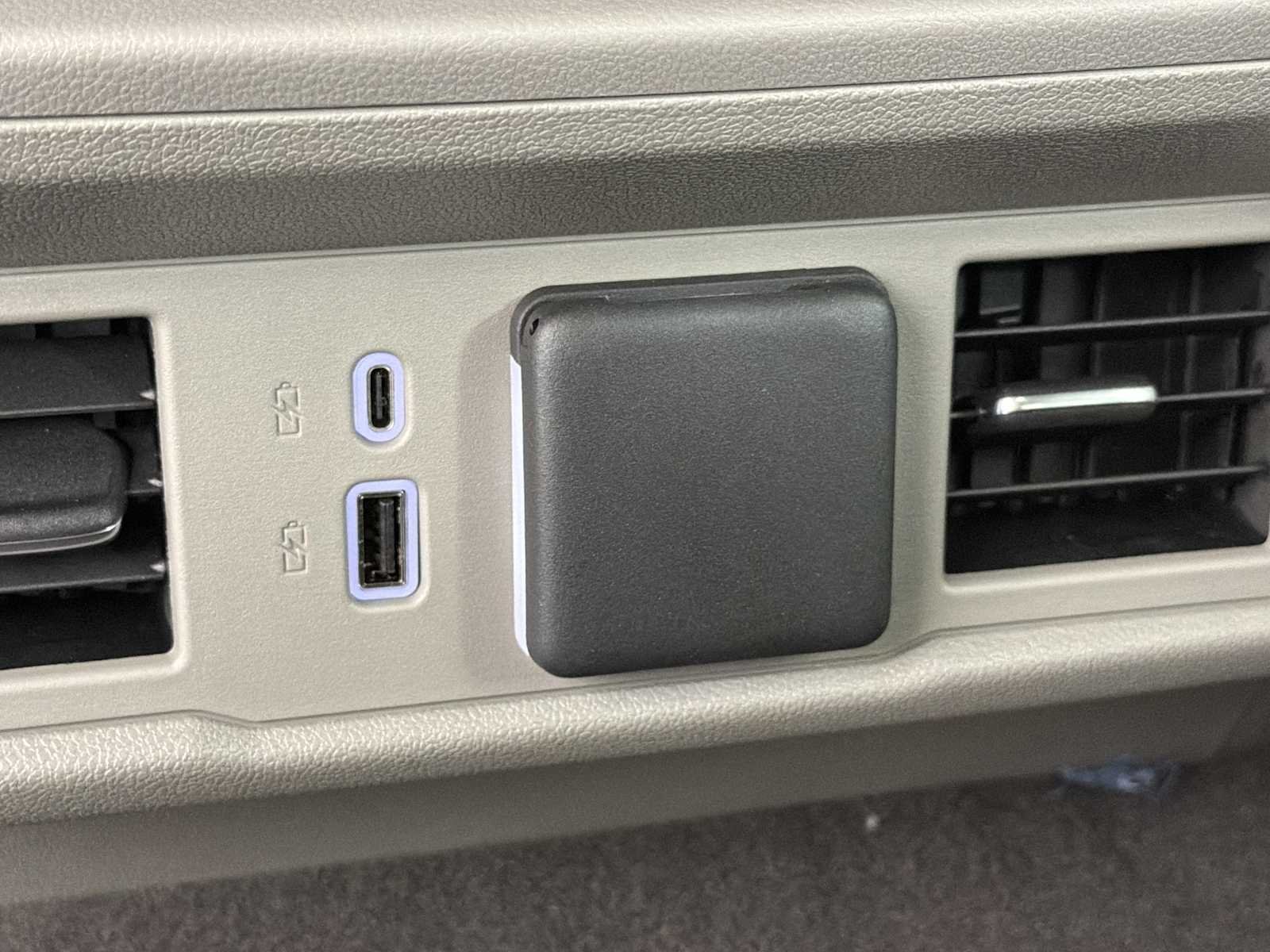 New 2026 Glacier White Tricoat GMC SLT image 20