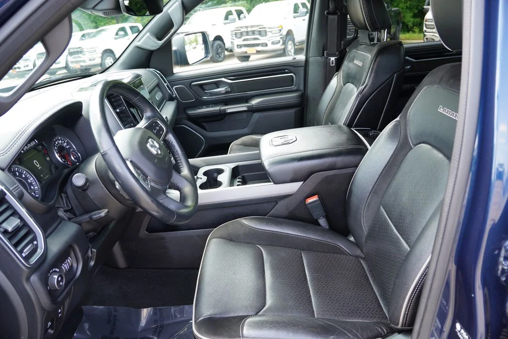 Used 2022 Patriot Blue Pearlcoat Ram Laramie image 16