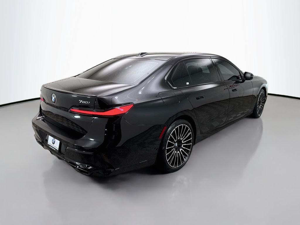 Used 2025 Black BMW 760i xDrive image 7