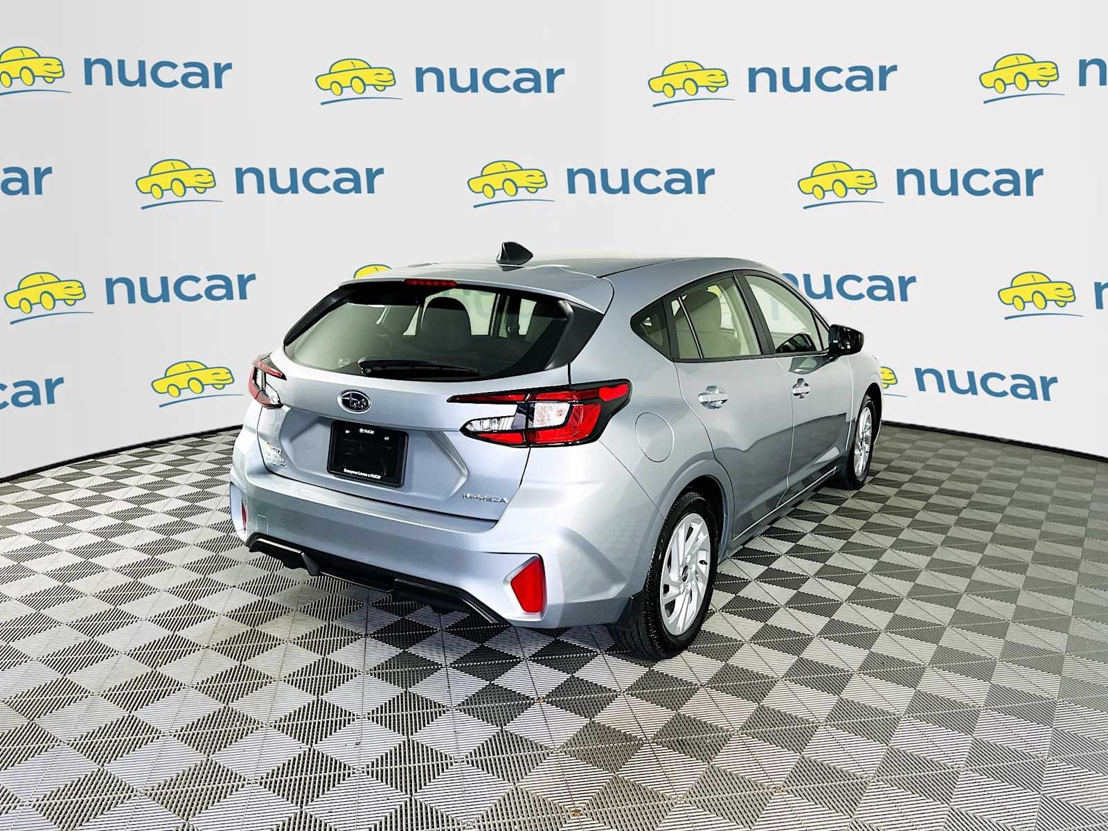 Used 2024 Ice Silver Metallic Subaru  image 7