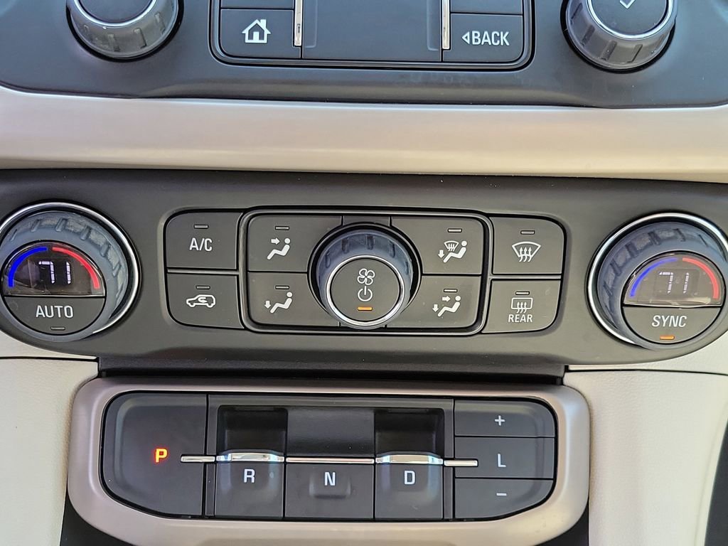 2023 GMC Acadia Denali - Photo 31