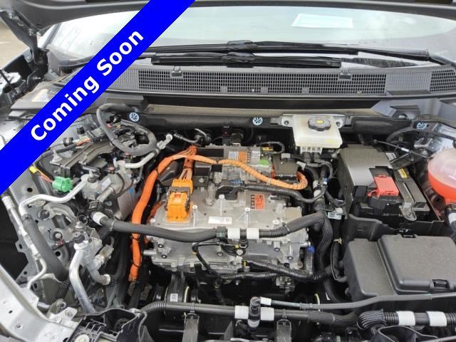 Used 2025 Sterling Gray Metallic Chevrolet LT image 9