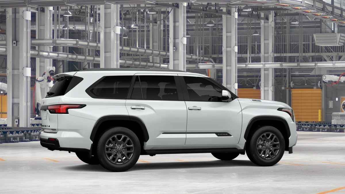 New 2026 Wind Chill Pearl Toyota Platinum image 11