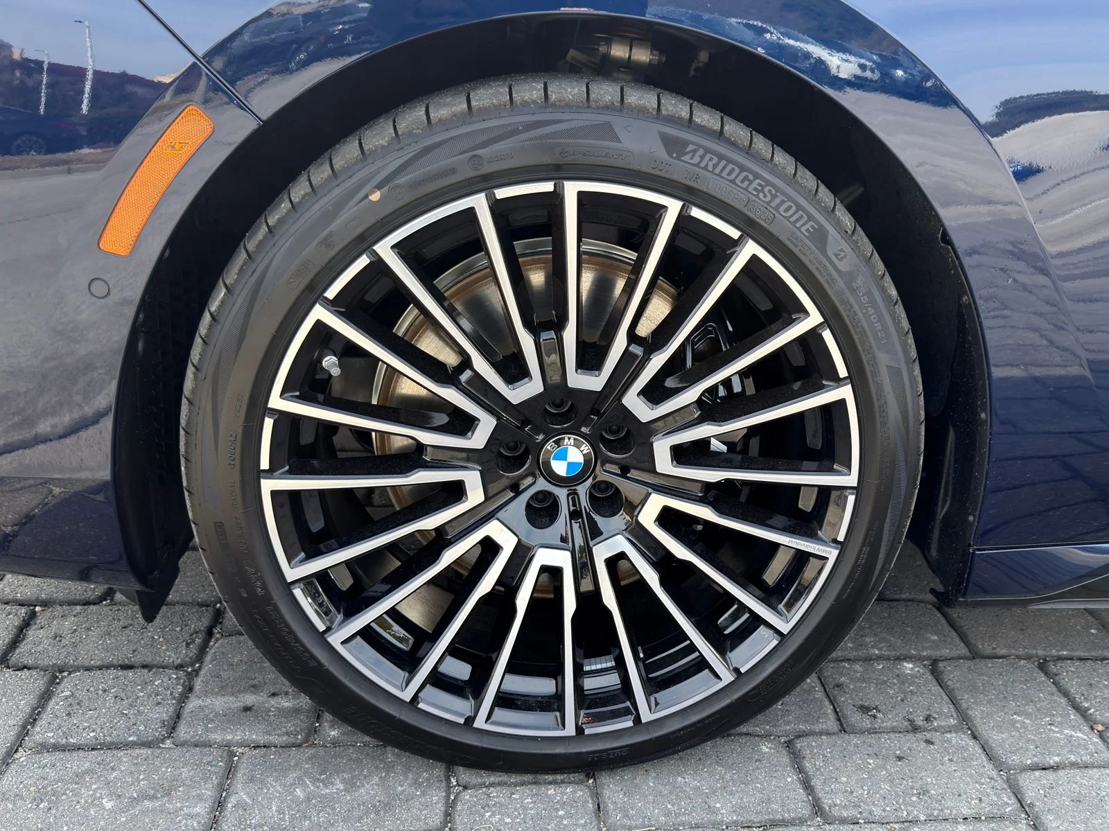 Used 2026 Tanzanite Blue II Metallic BMW 760i xDrive image 13