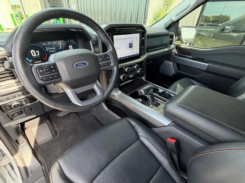 Used 2023 Gray Ford Lariat image 7