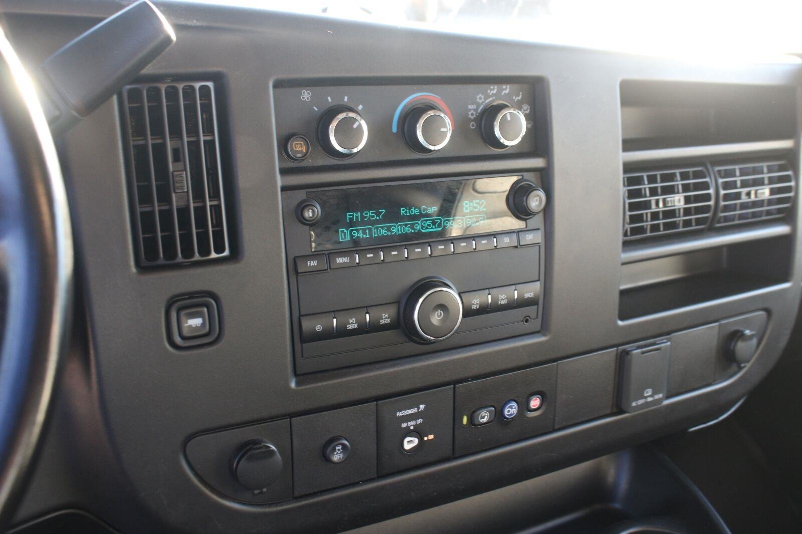 Used 2021 SUMMIT WHITE Chevrolet RWD 2500 155" image 21