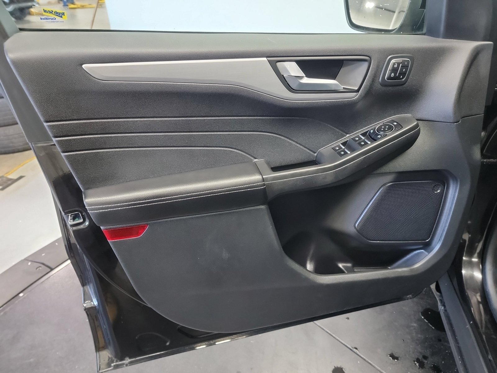 Used 2023 Black Metallic Ford Platinum image 12