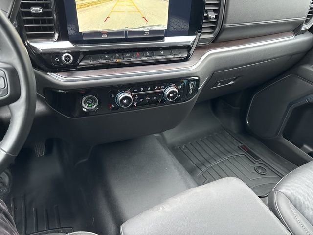 Used 2024 White GMC SLT image 28