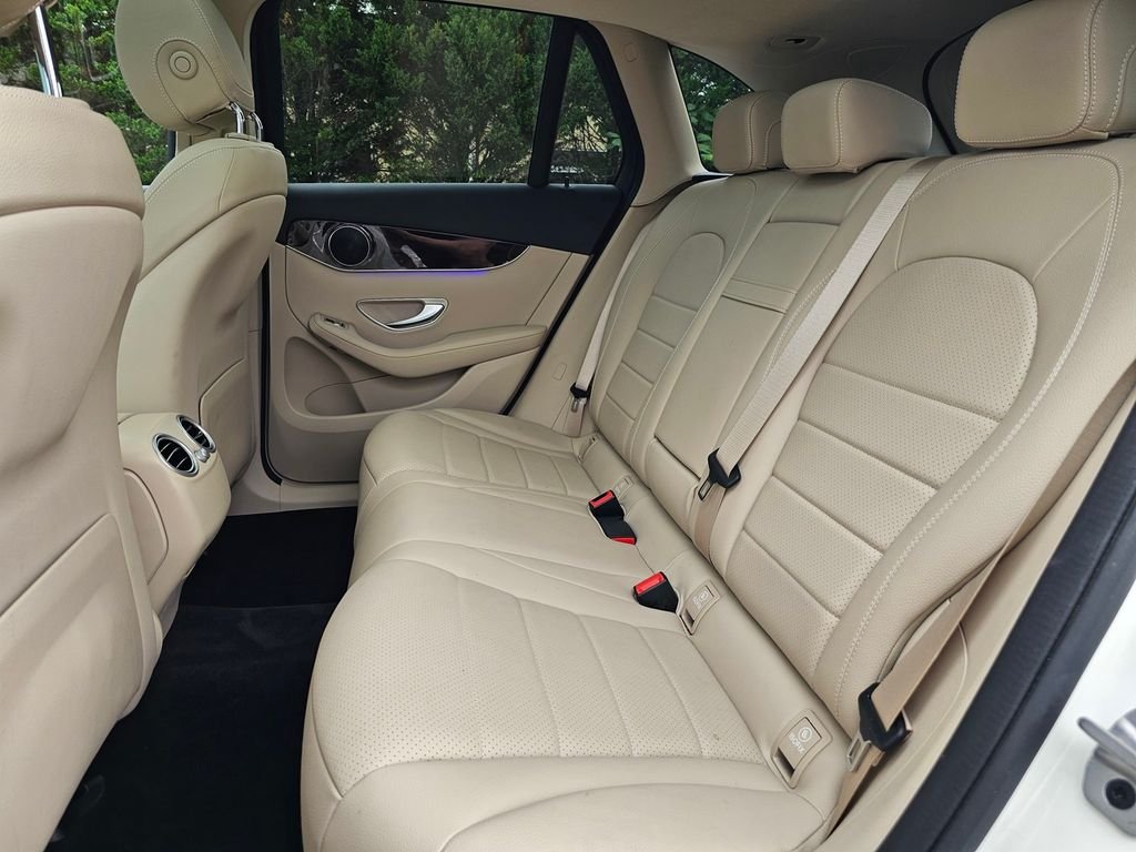 2022 Mercedes-Benz GLC GLC300 - Photo 19