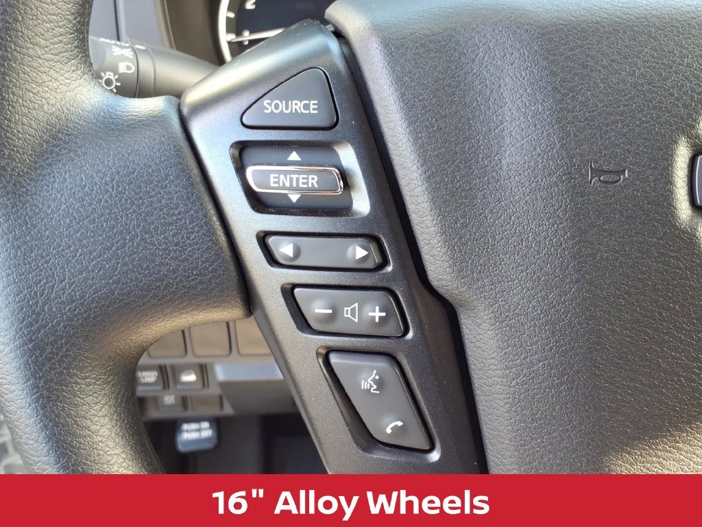 Used 2025 Glacier White Nissan S v6 w/intelligent cruise control & apple car play image 13
