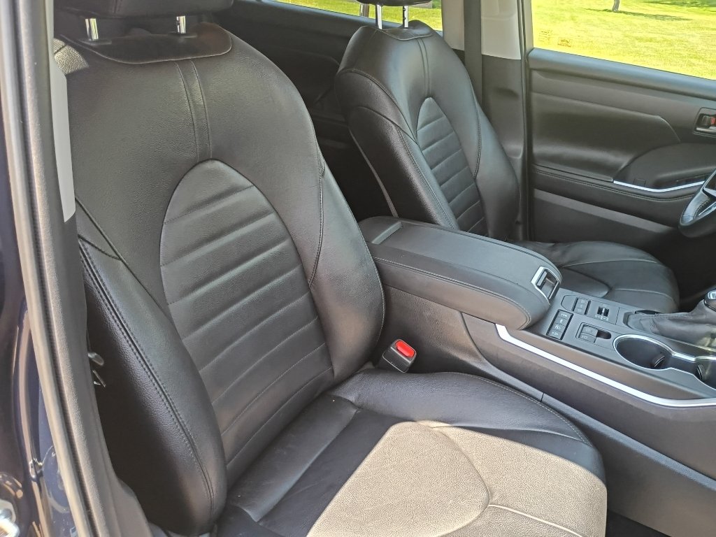 Used 2020 Blueprint Toyota LE image 11