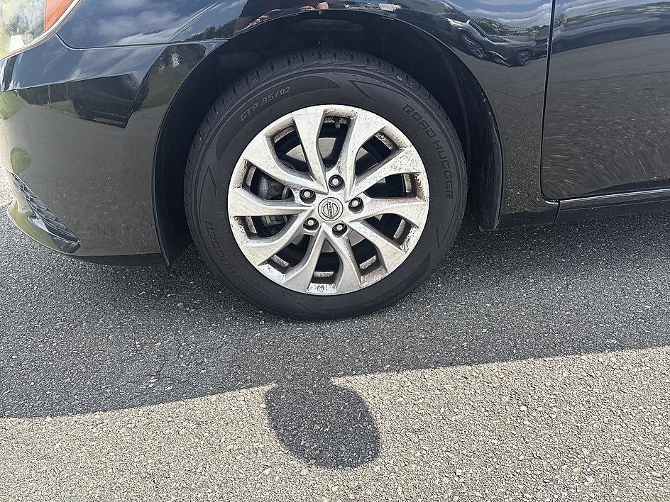 Used 2018 Super Black Nissan SV image 9
