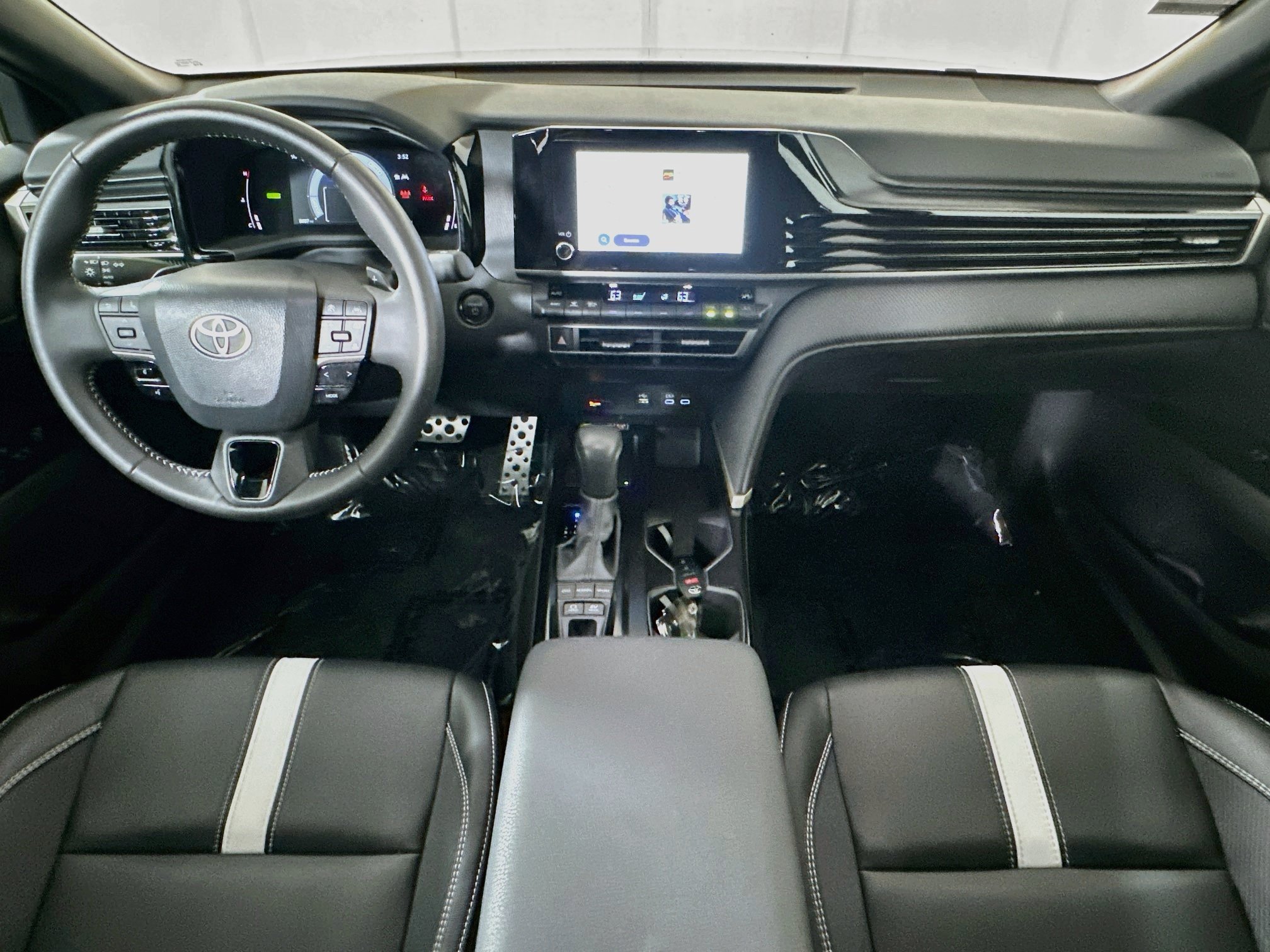 Certified Used 2026 Heavy Metal Toyota SE image 27