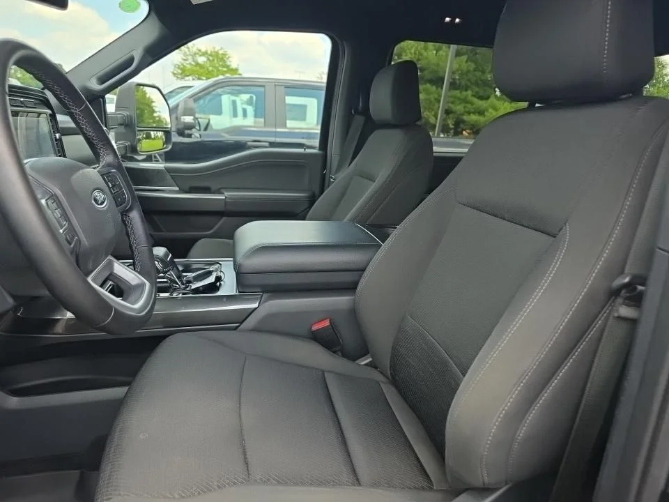 Used 2023 Black Metallic Ford XLT image 6