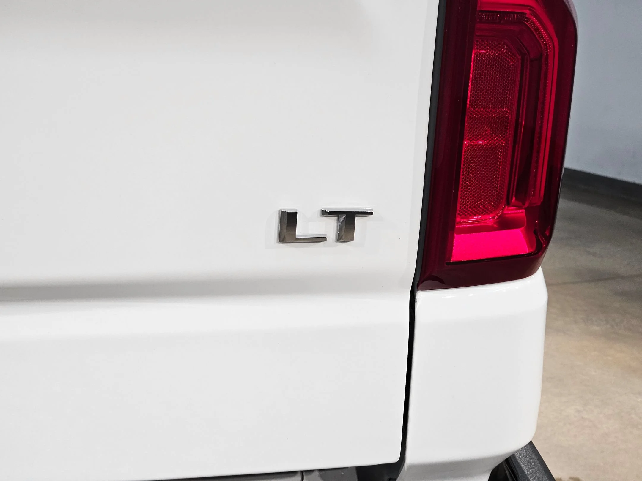 Used 2026 Summit White Chevrolet LT Trail Boss image 37