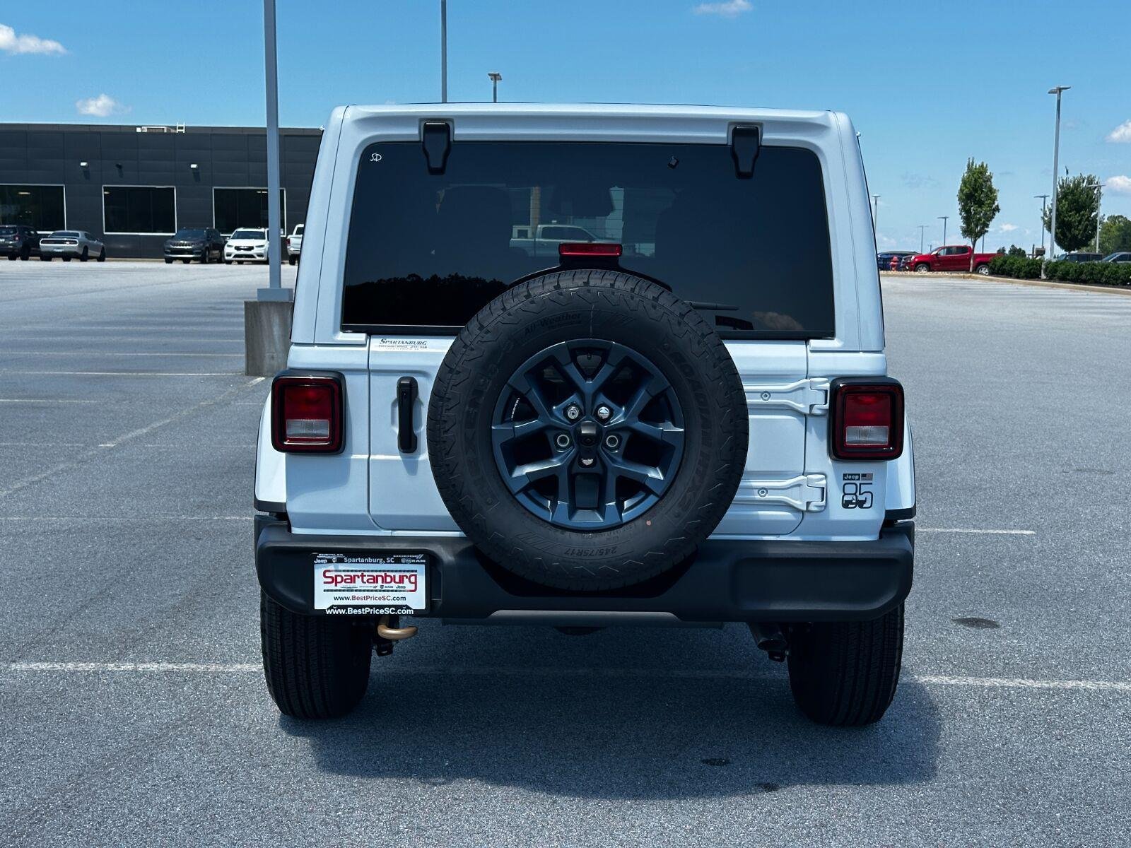 New 2026 Bright White Clear-Coat Exterior Paint Jeep 85th Anniversary image 6