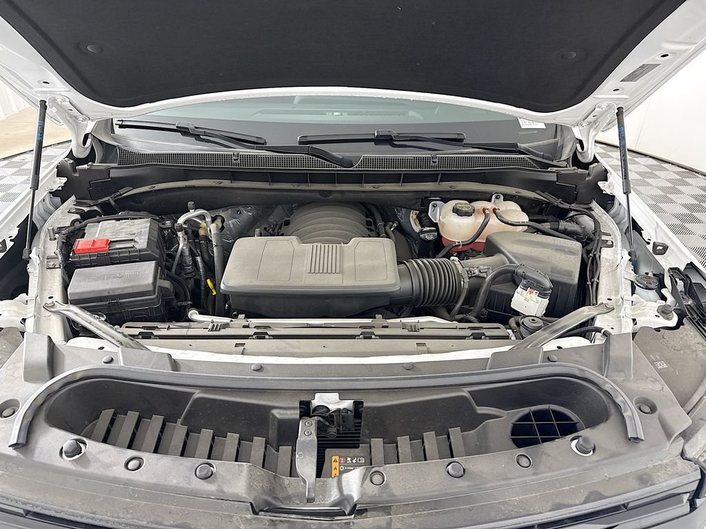 Used 2025 Beige Chevrolet RST image 33