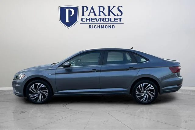 Used 2020 Gray Volkswagen SEL image 4