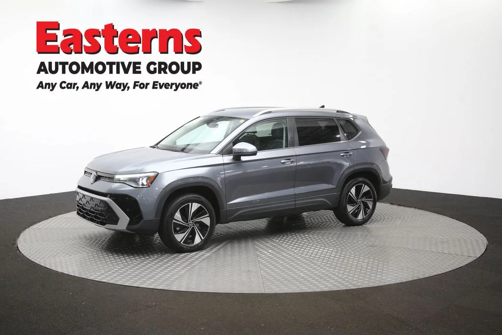 Used 2025 Gray Volkswagen 1.5T SE image 55