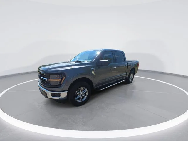 Used 2025 Gray Ford XLT image 4