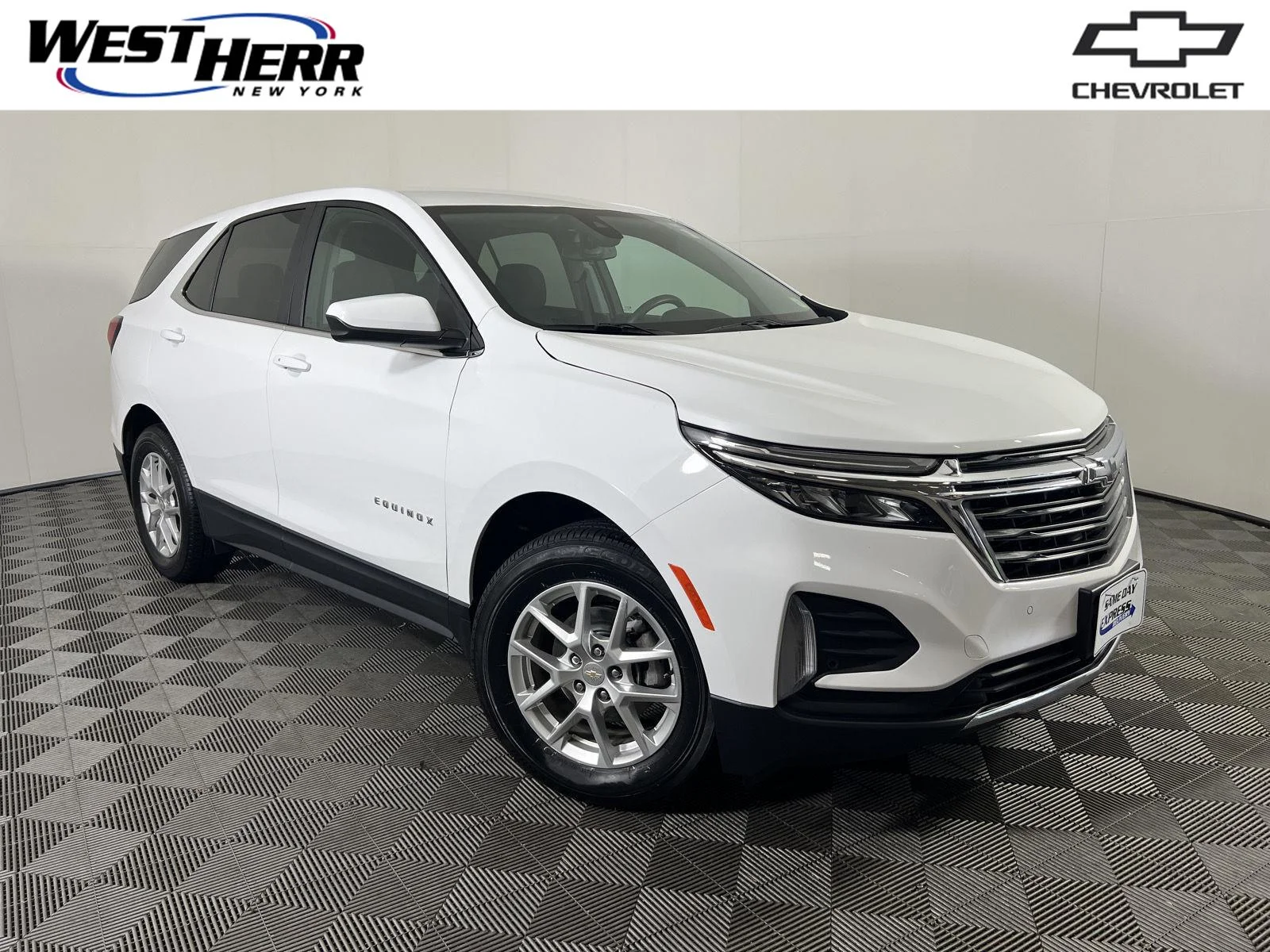 Used 2024 Summit White Chevrolet LT image 1