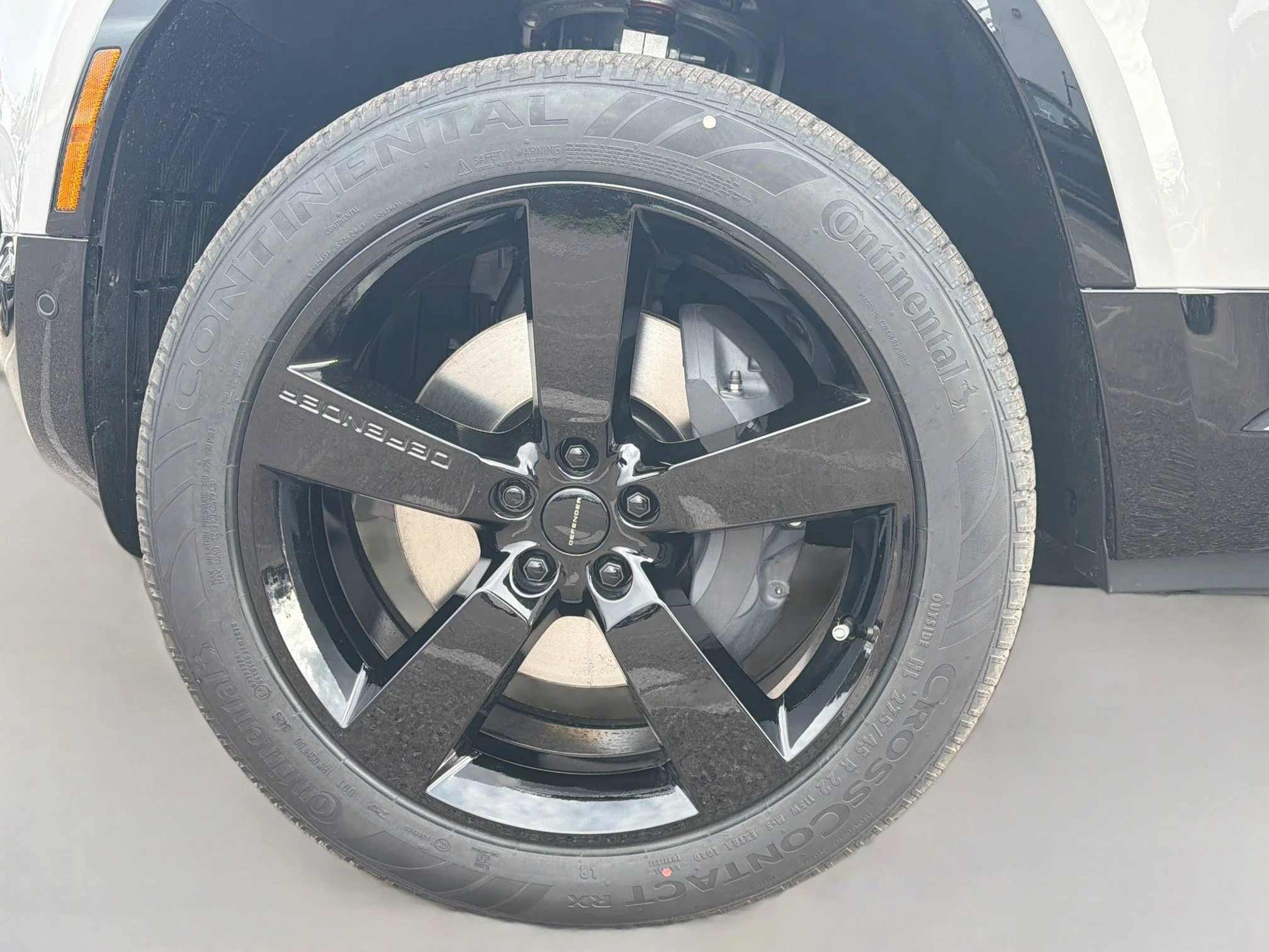 New 2026 Borasco Grey Metallic Land Rover X-Dynamic SE image 41