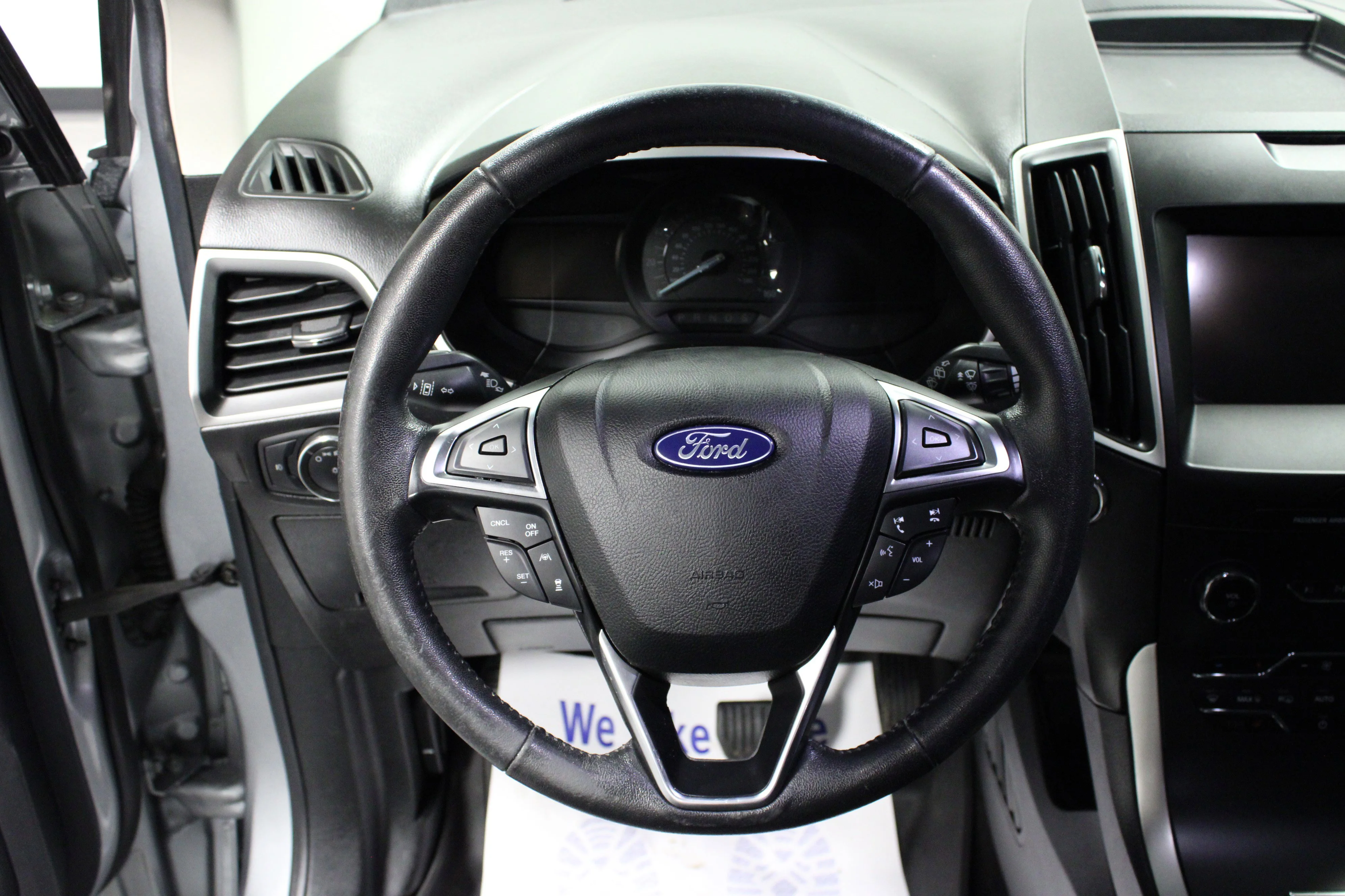 Used 2020 Iconic Silver Metallic Ford SEL image 17