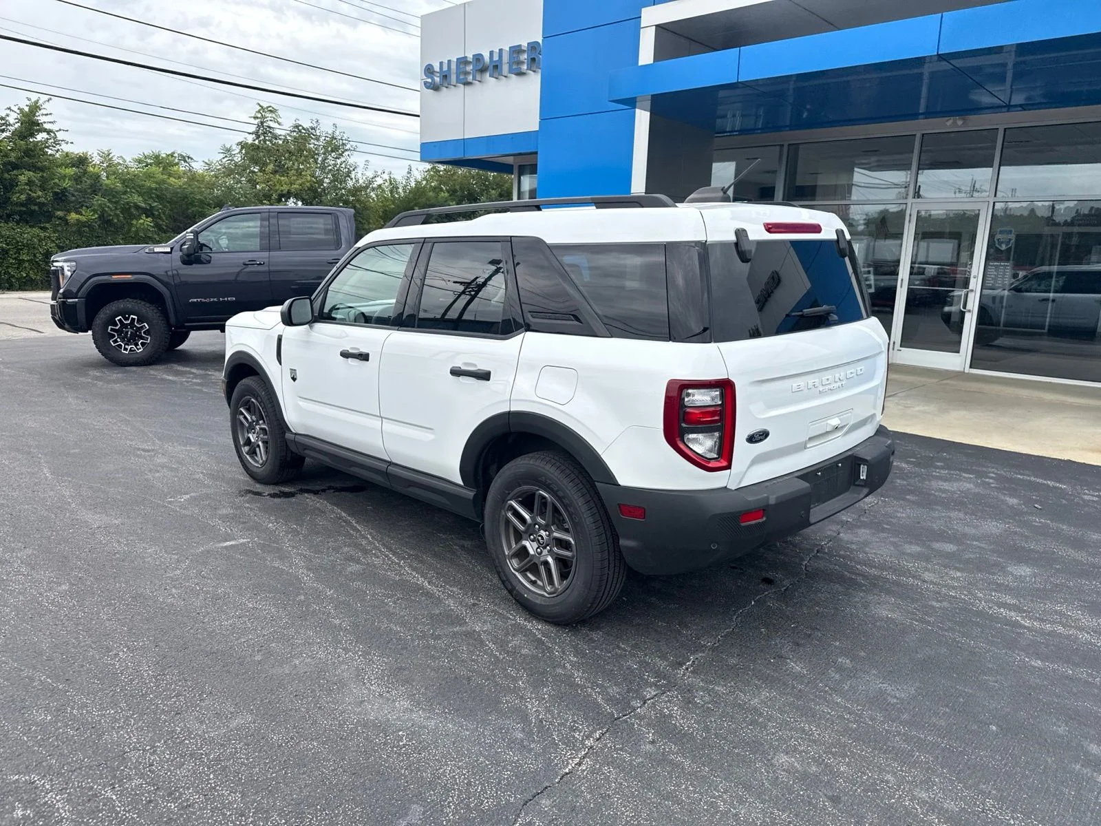Used 2025 White Ford Big Bend image 6