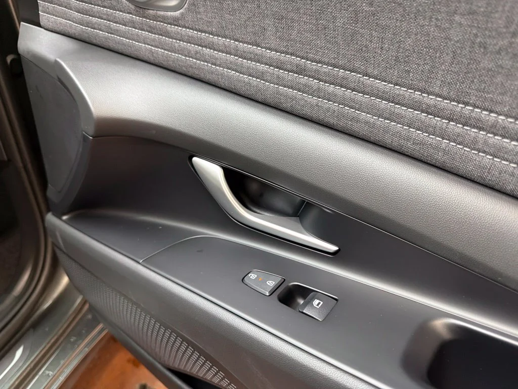 New 2026 Amazon Gray Hyundai SEL Sport Plus image 13