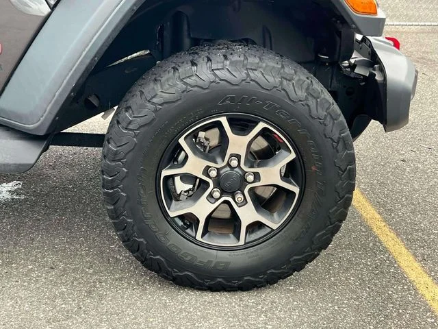 Used 2018 Gray Jeep Unlimited Rubicon image 12