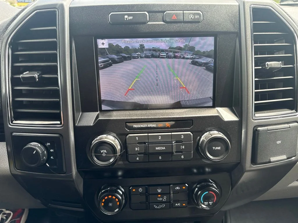 Used 2019  Ford XLT image 9