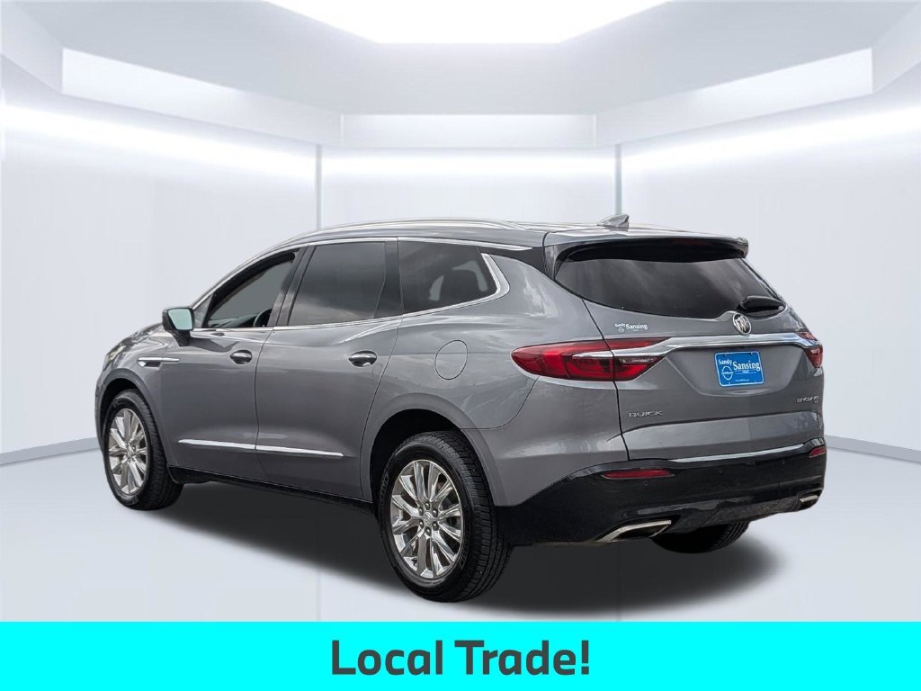 Used 2018 Gray Buick Essence image 4