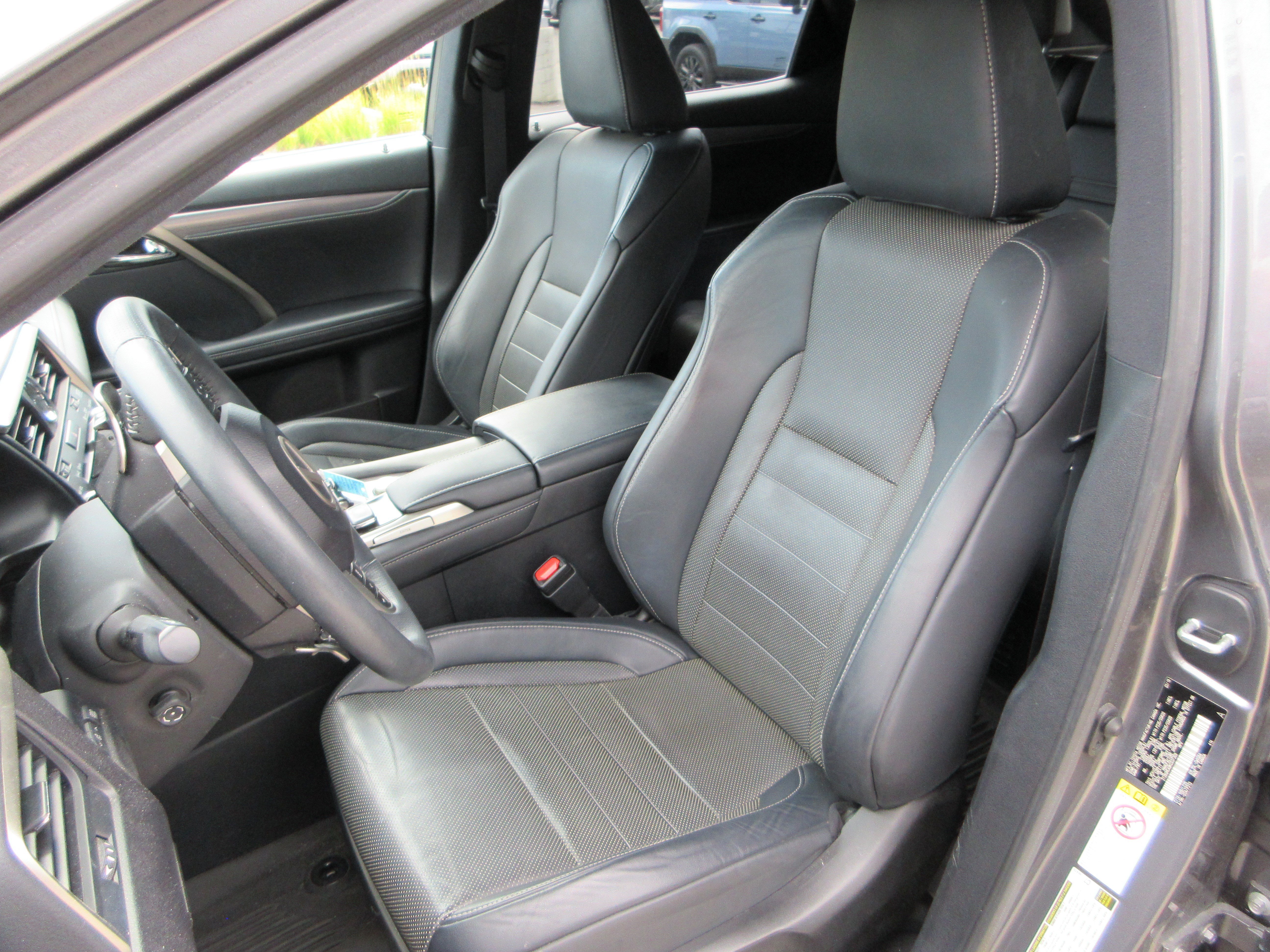 Used 2019 Nebula Gray Pearl Lexus 450h F Sport image 22