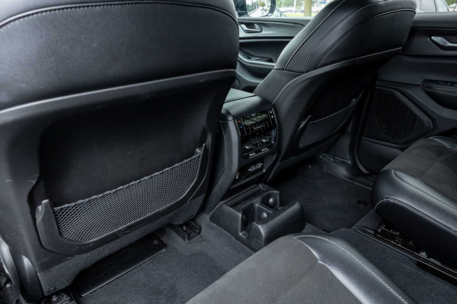 Used 2023 Bright White Clearcoat Jeep Altitude image 28