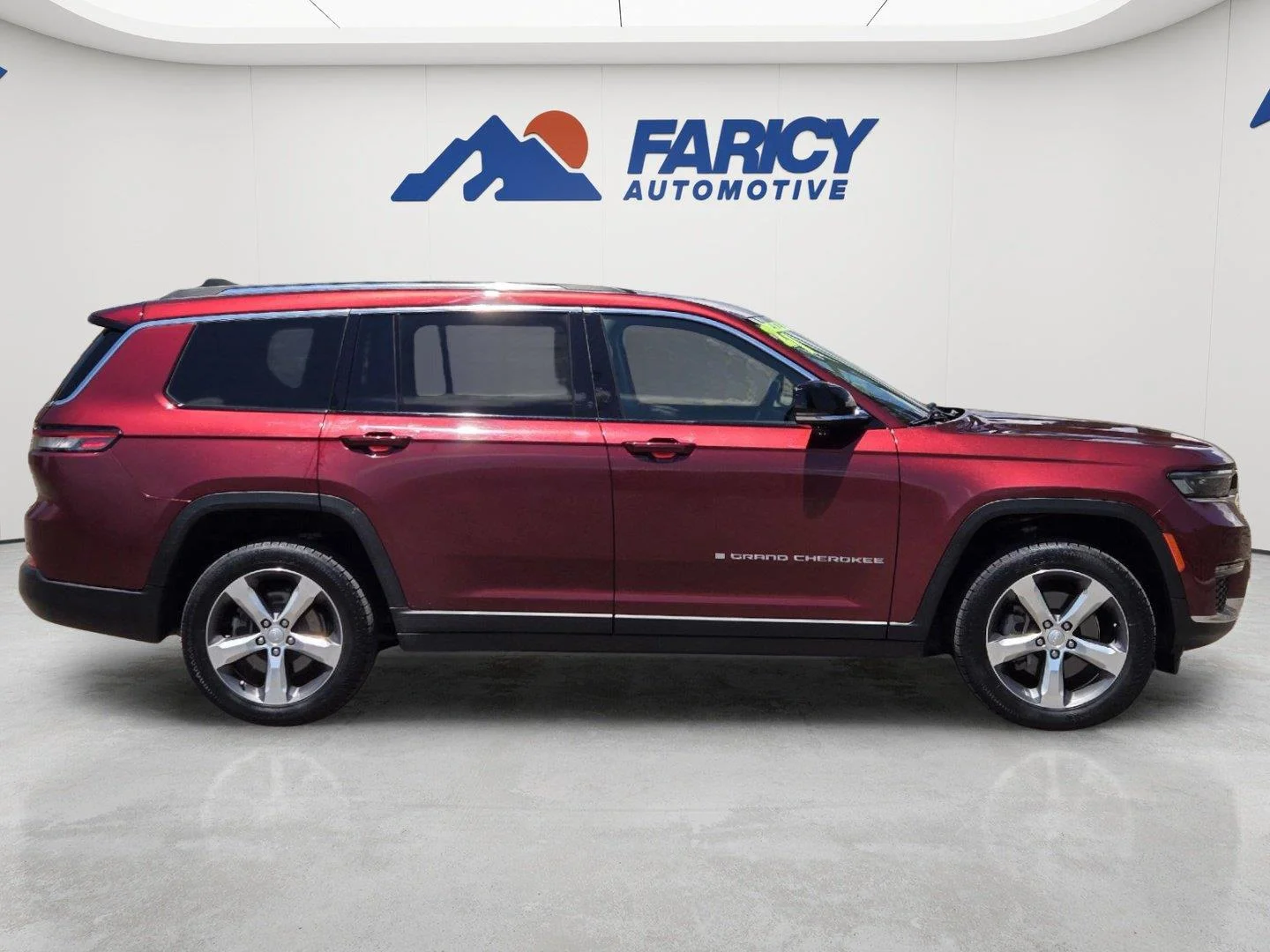 Used 2021 Velvet Red Pearlcoat Jeep Limited image 7