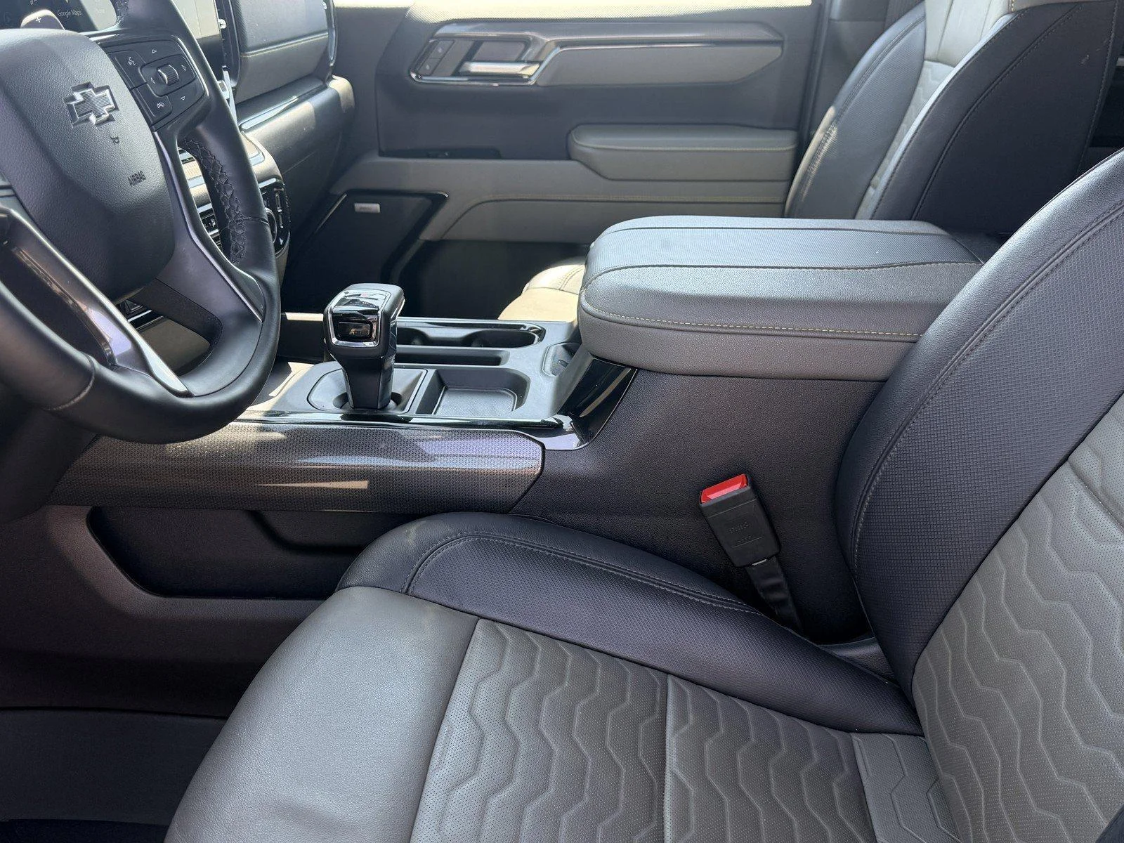 Used 2025 Cypress Gray Chevrolet ZR2 image 18