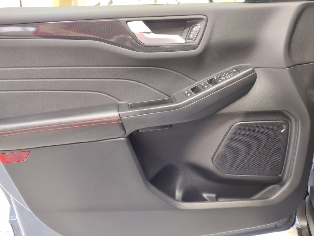 Used 2024 Vapor Blue Ford ST-Line Select image 30