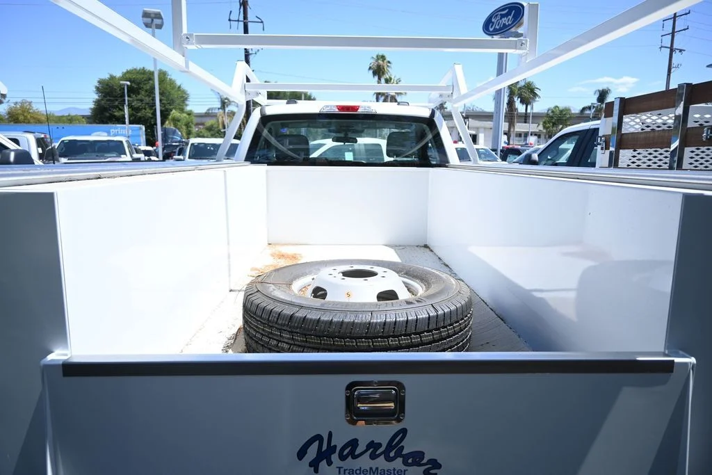 2026 Ford F-350 Super Duty Chassis Cab XL - Photo 6