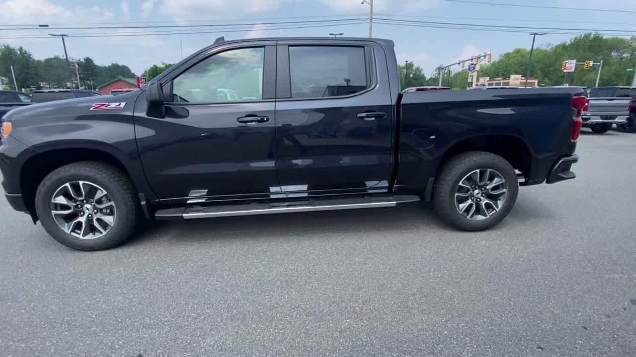 Used 2023 Dark Ash Metallic Chevrolet RST image 5
