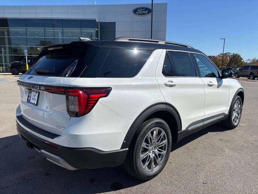 New 2026 White Ford Platinum image 11