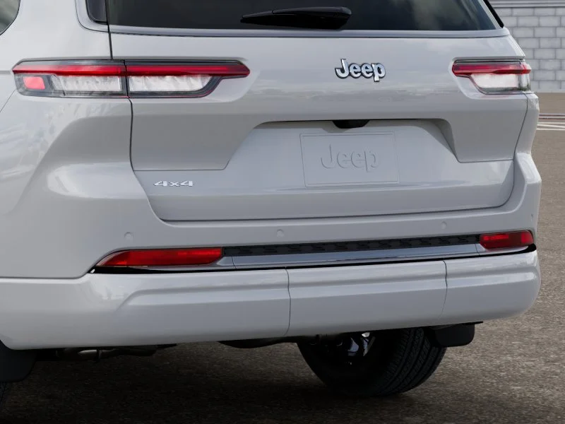 New 2026 Bright White Clearcoat Jeep Limited Reserve image 15