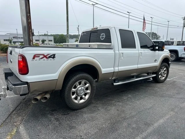 Used 2012 White Ford Lariat image 11