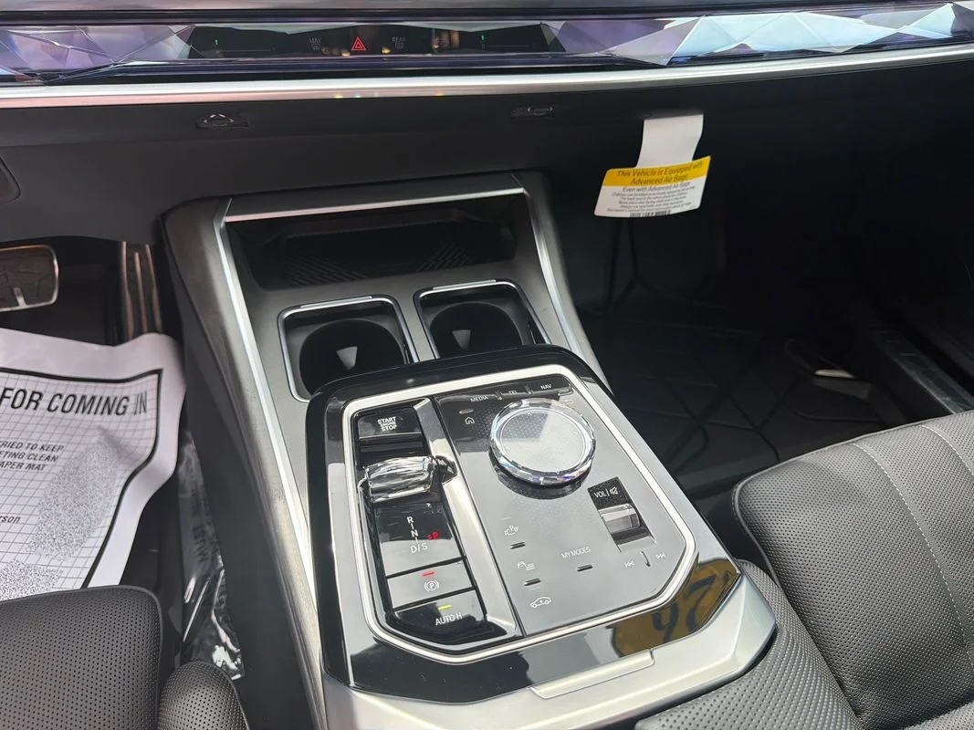 2026 BMW 7 Series 740i - Photo 16