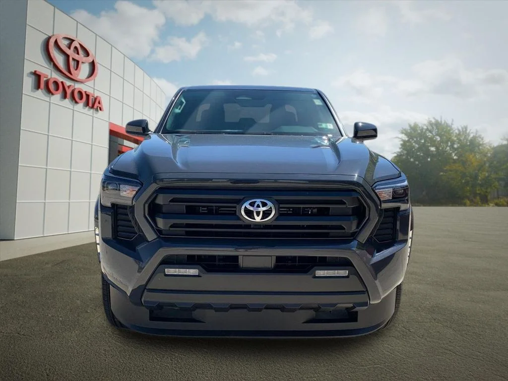 Used 2026  Toyota SR5 image 8