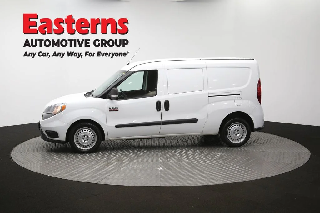 Used 2022 White Ram Base image 60