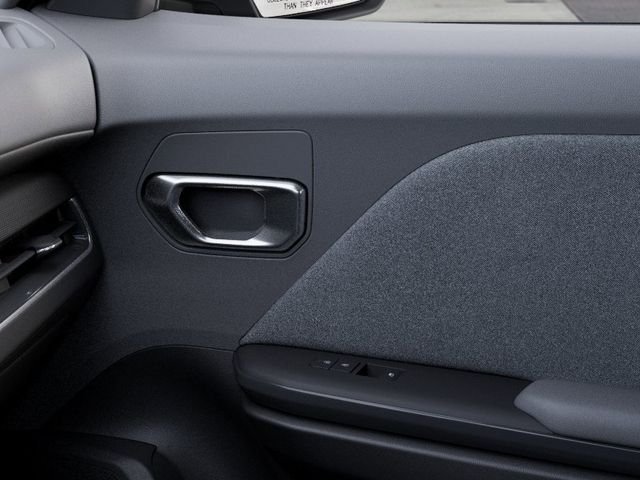 New 2026 Snow White Pearl Kia LXS image 25