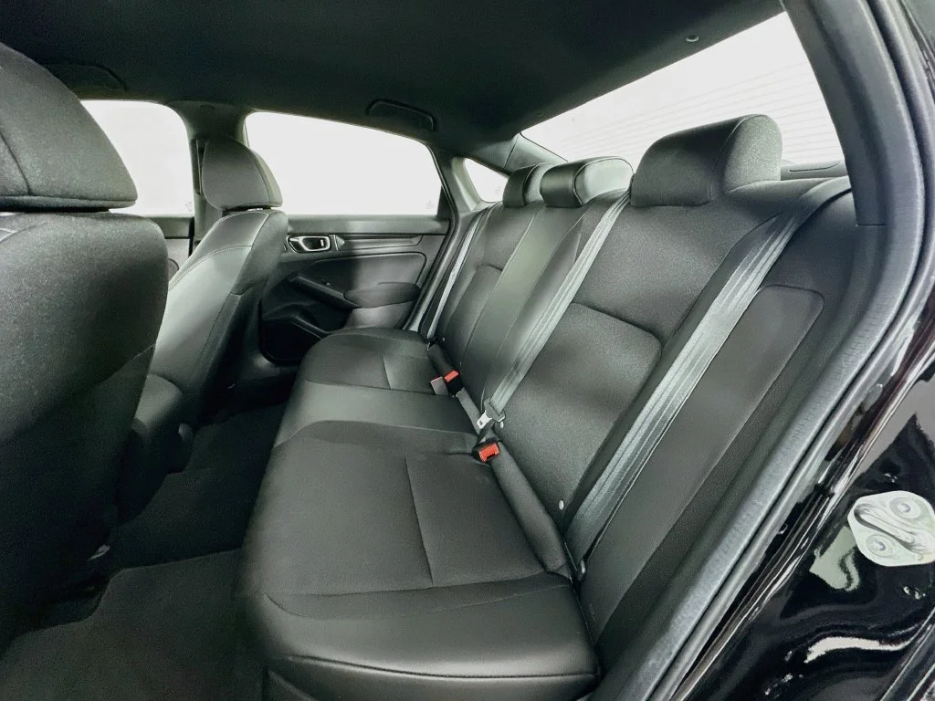 Used 2024  Honda Sport image 23