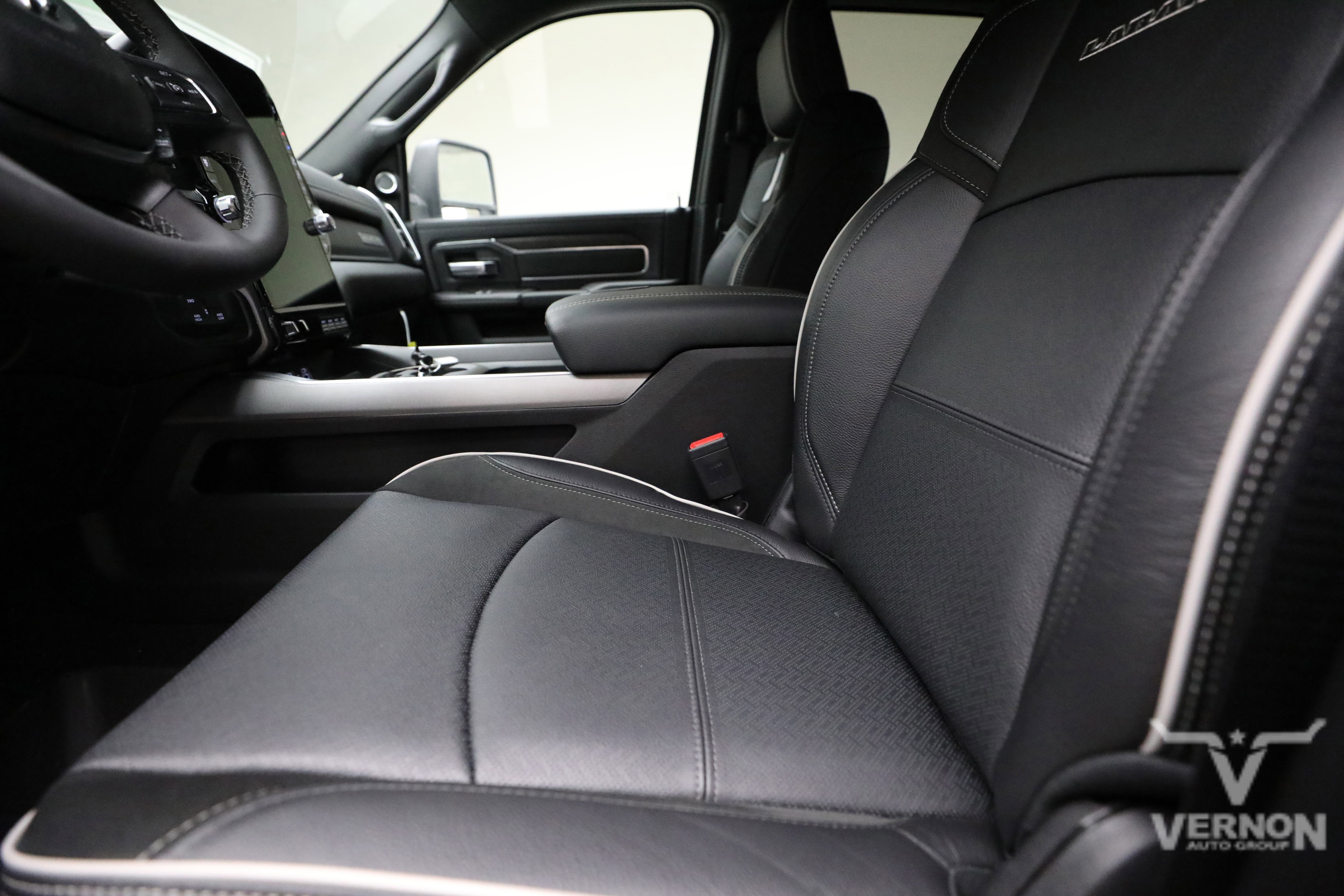 New 2026 Diamond Black Crystal Pearlcoat Ram N image 10