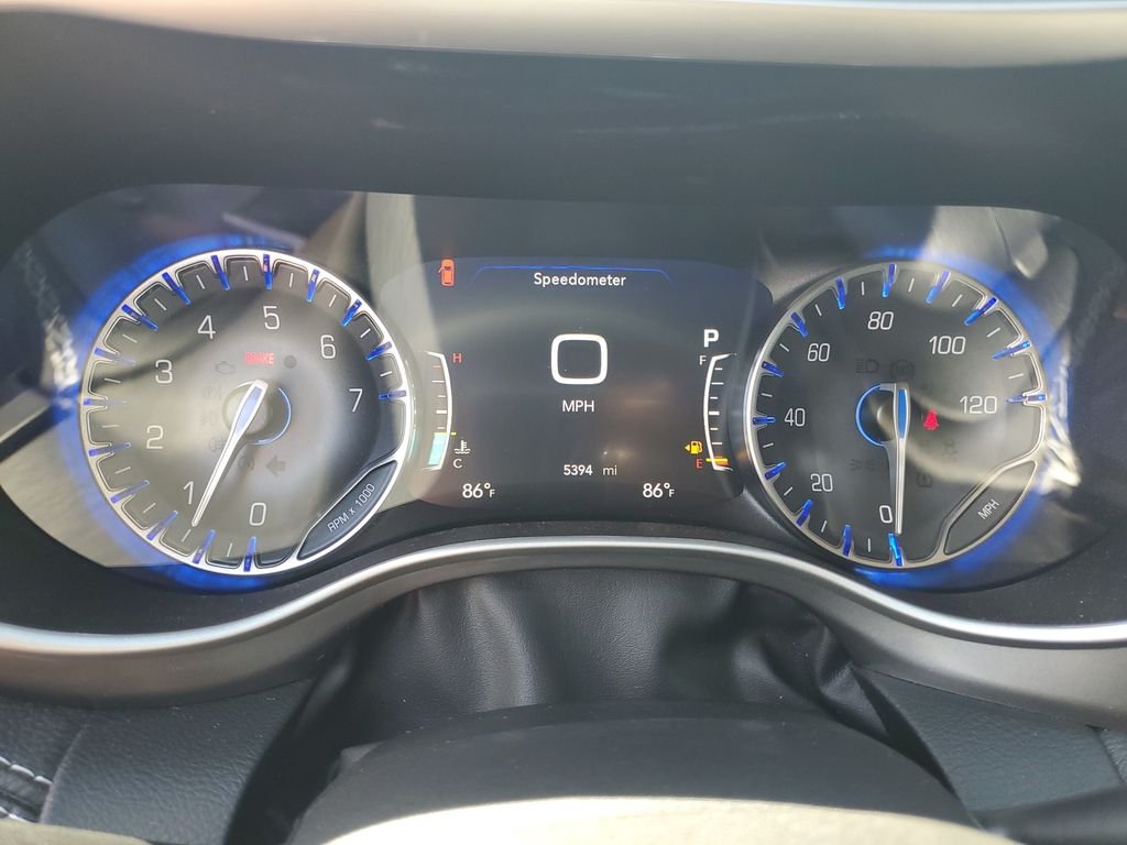 Used 2022 Black Chrysler Touring L image 19