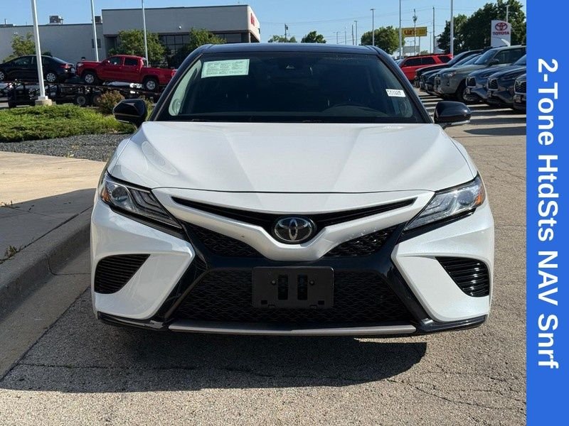 Used 2019 Midnight Black Metallic Toyota XSE image 8